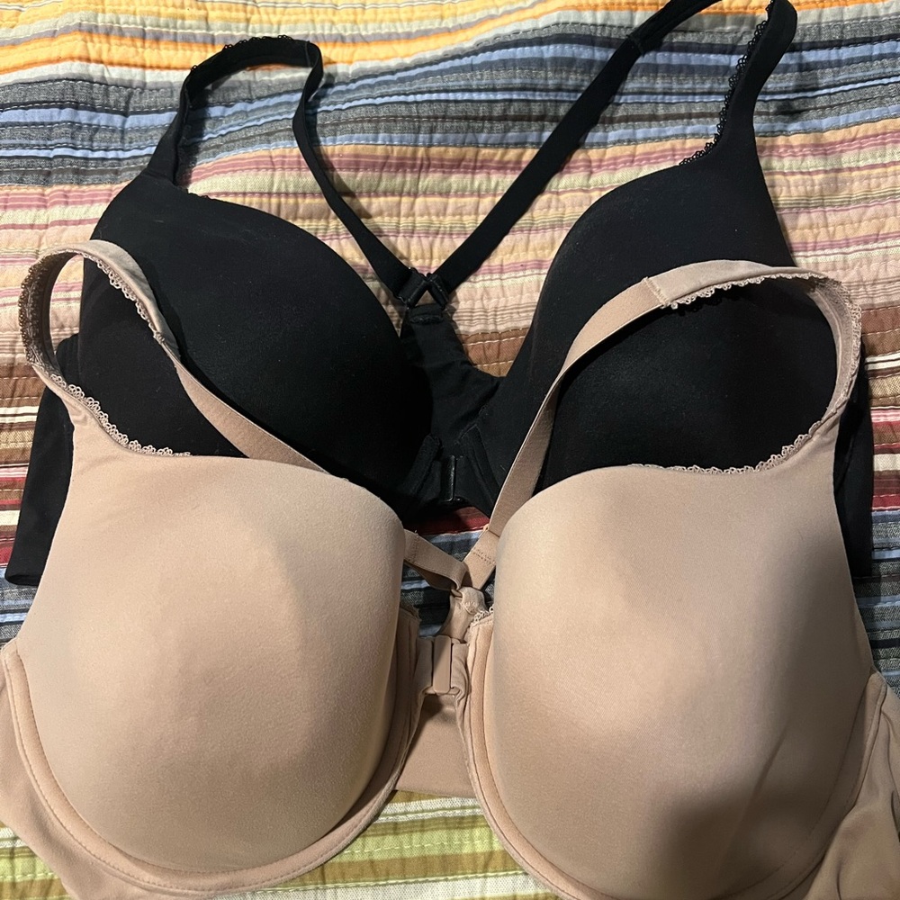 Victoria’s Secret body racerback bra lot 38DD